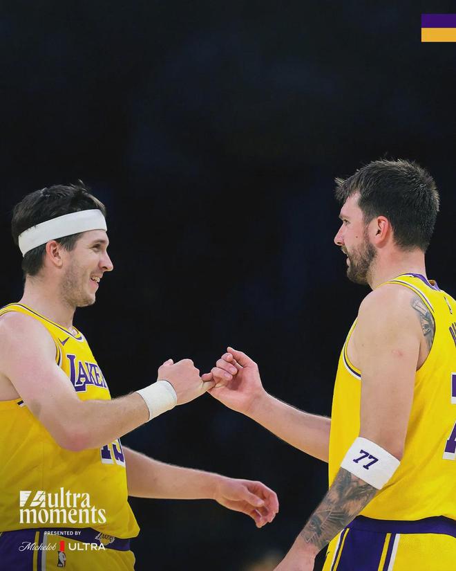 东契奇阿德巴约分获东西部周最佳 球员数据引发