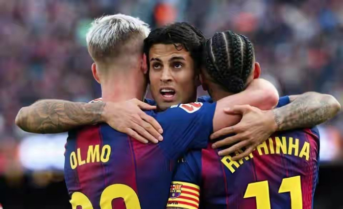 坎塞洛完美表演助巴萨5-2大胜，或成免费签约