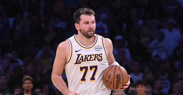 湖人主场力克尼克斯 东契奇盛赞防守表现