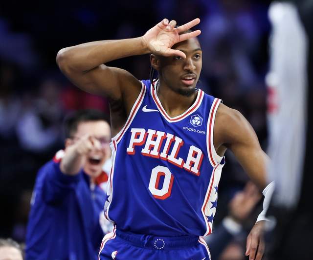 76人逆转黄蜂取两连胜 乔治恩比德复出联手轰8