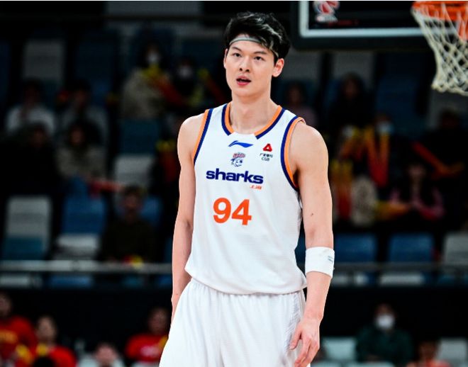 王哲林京沪大战突破10148分超越刘炜登CBA历史第五